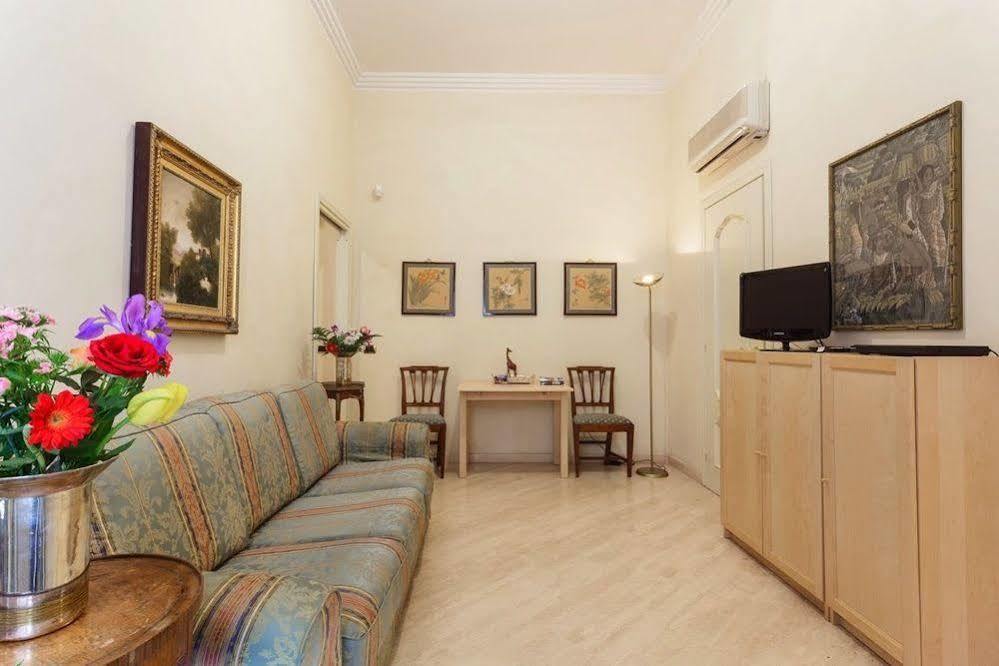 Dimora Storica Palazzo Marescalchi Belli Apartment Rom